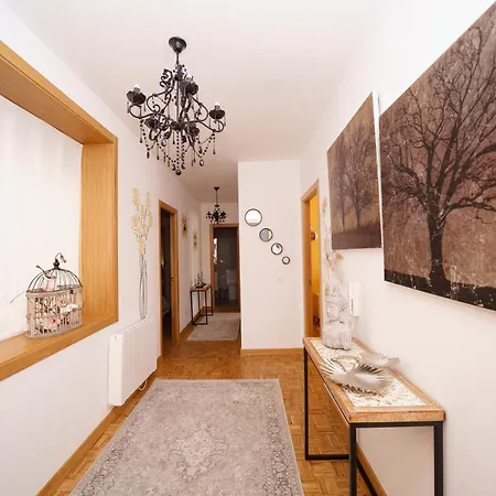 Apartment Antoxos Sacra Ii